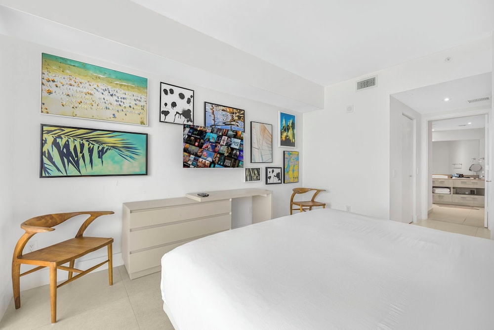 Oceanview Condo with Pool & Relaxation