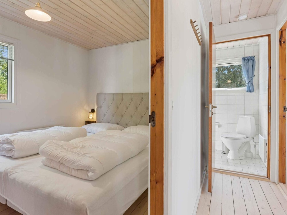 4 Star Holiday Home in Hals