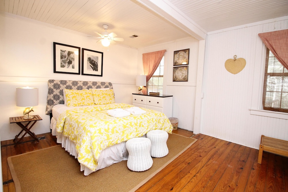 Charleston Vacations - E ARCTIC 412 2 Bedroom Holiday Home By My Ocean Rentals - Property Image 5