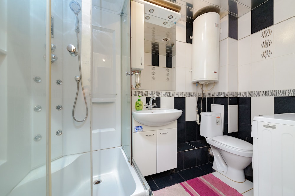 Apartment on Frunze 60 view 5