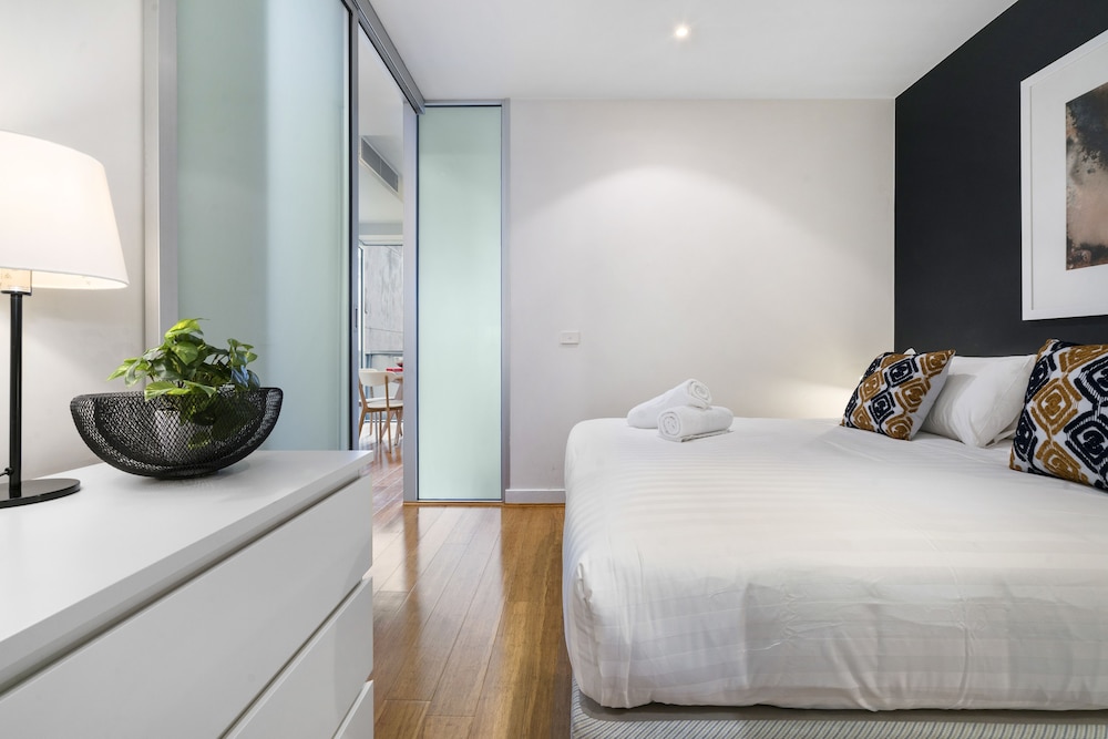 Melbourne Vacations - Kristina, 1BDR Melbourne Apartment - Property Image 2
