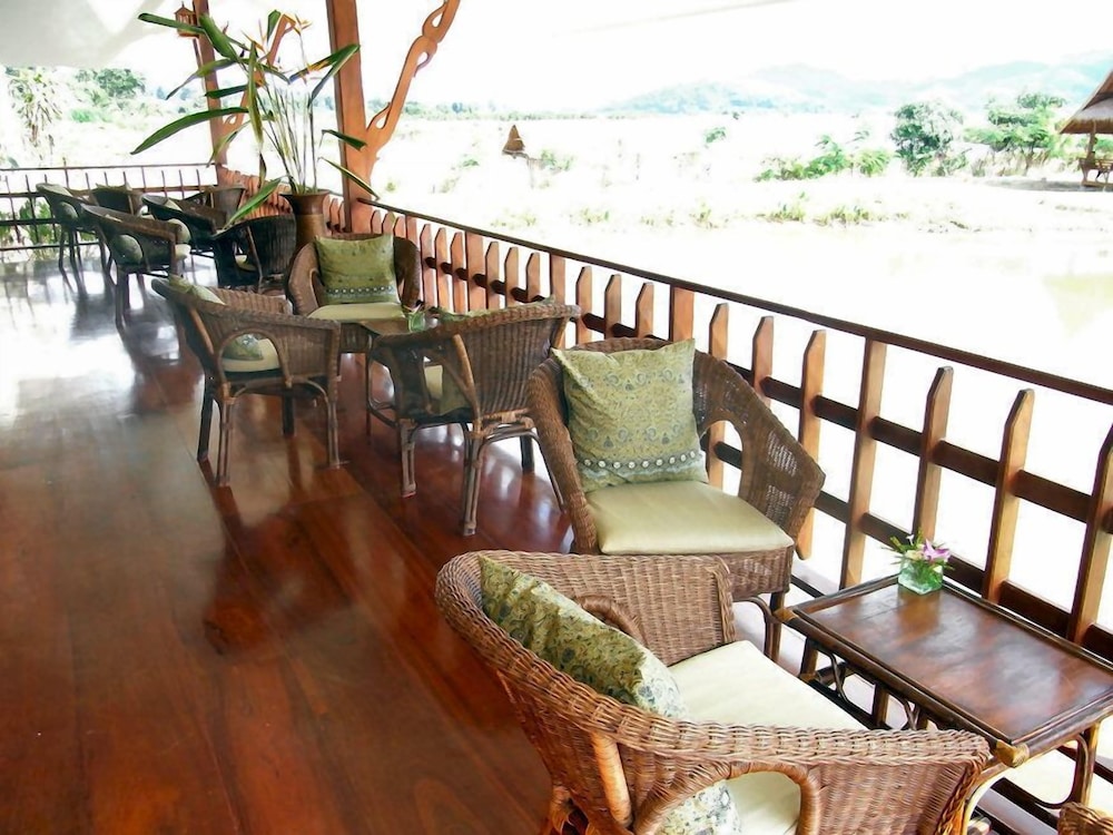 Maekok River Village Resort