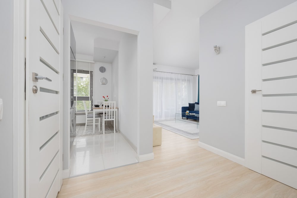 Nad Brzegiem Wisły Warszawa by Renters view 2