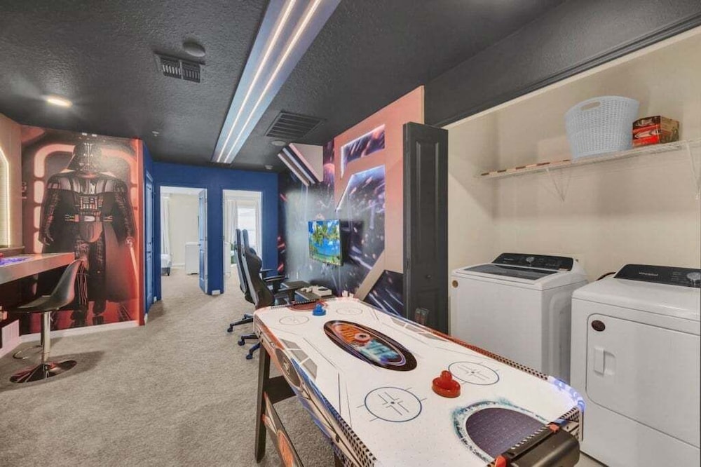 5 Bedroom Townhome With Private Splash Pool! 5 Townhouse