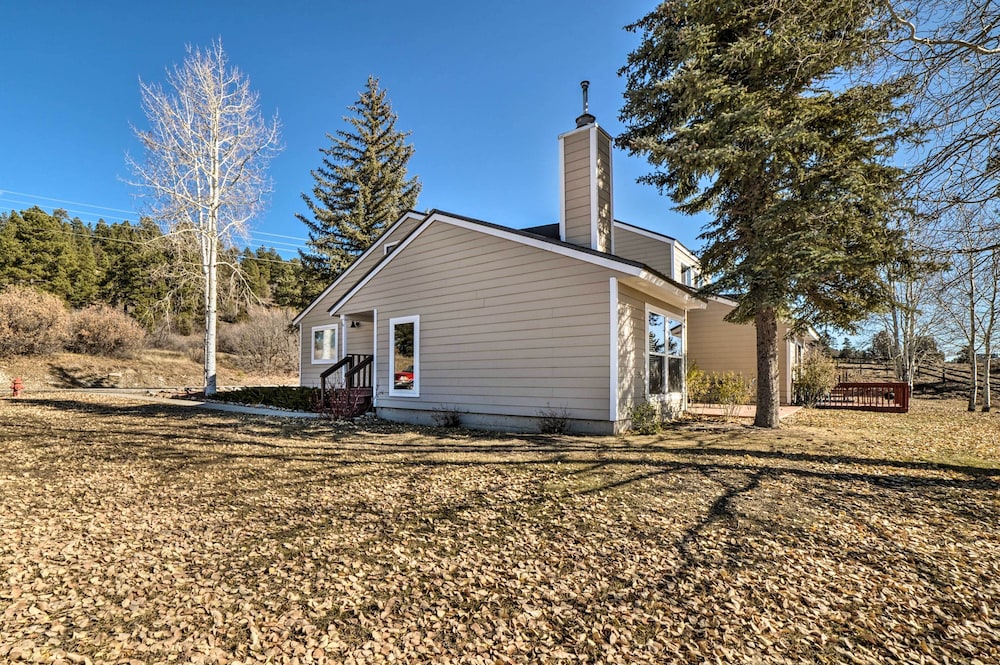 Pagosa Springs Getaway w/ Patio & Lake Views! view 4