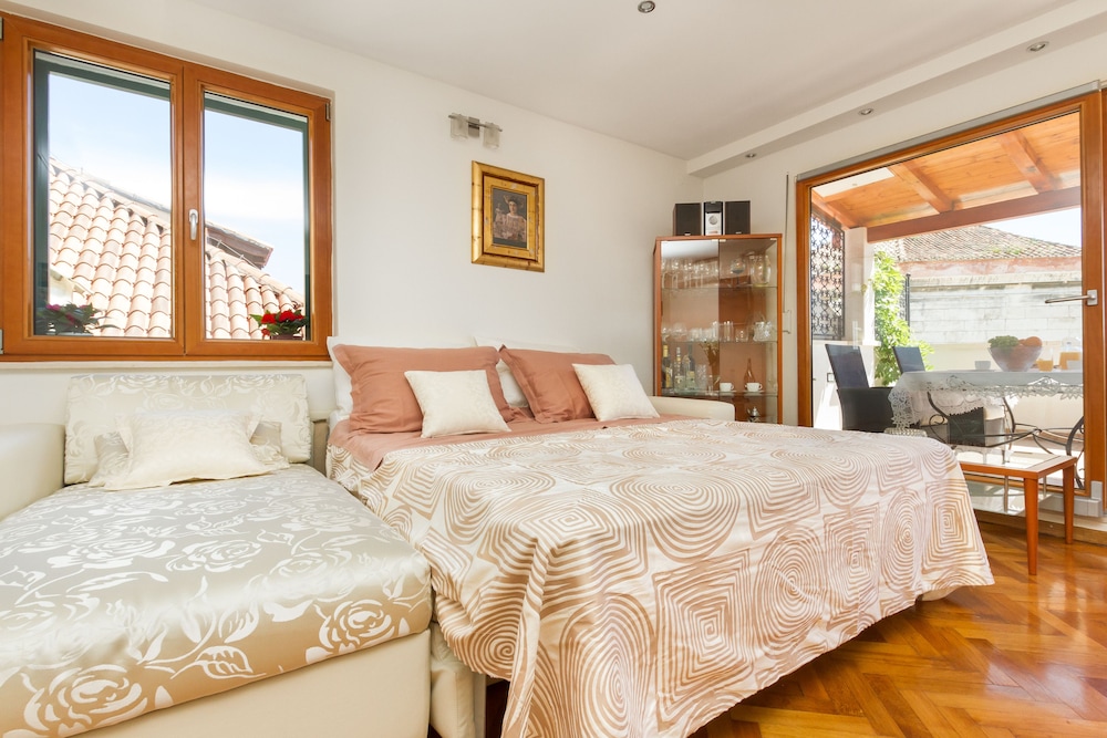 Luxury Apartment Matkovic photo 3