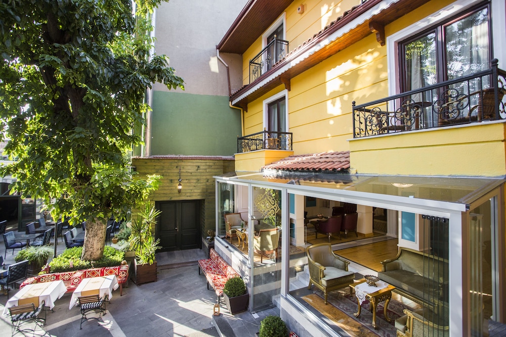 Bahçe Ev Oteli - Özel Sınıf - Image 40