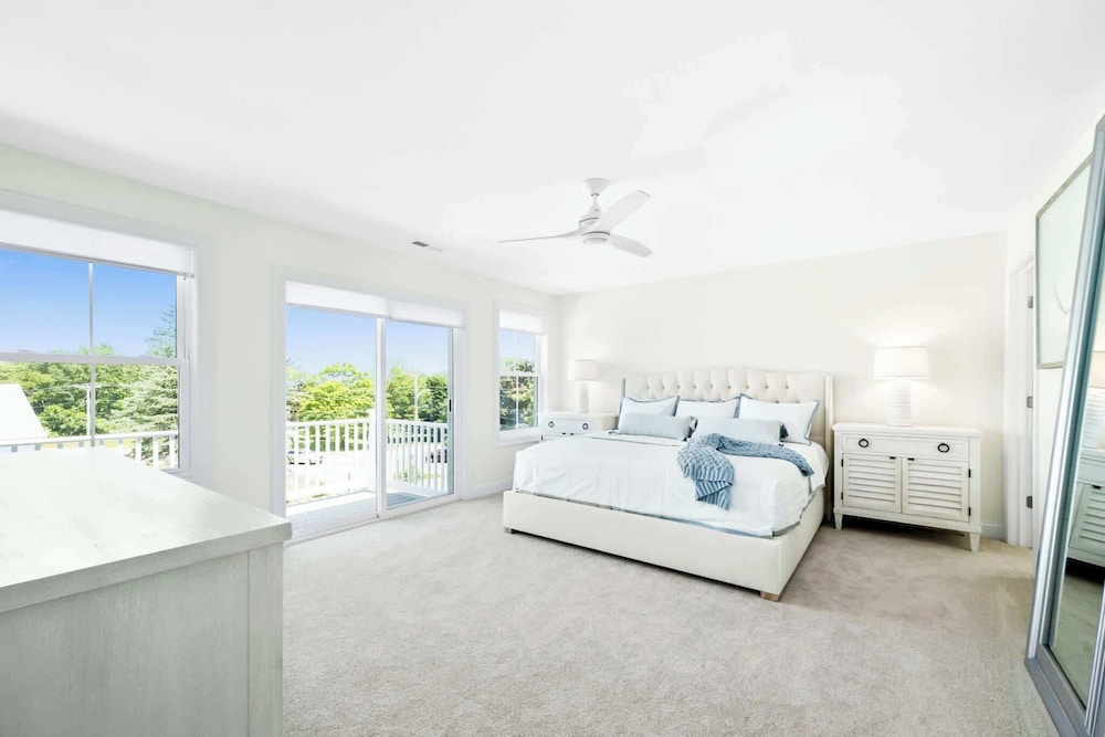 Ocean Outlook Coastal Serenity