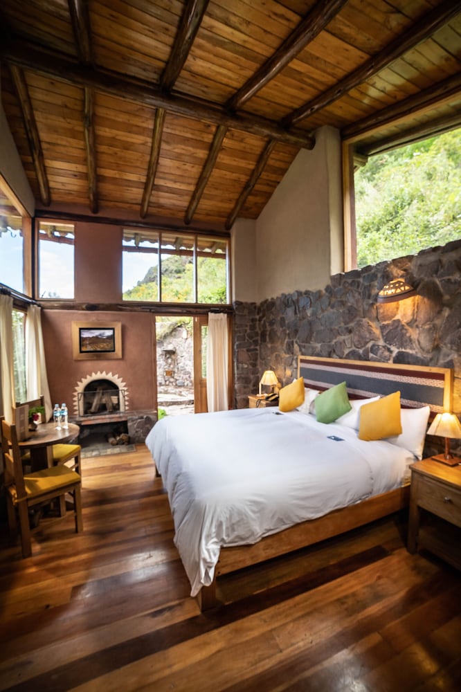 Sacred Dreams Lodge