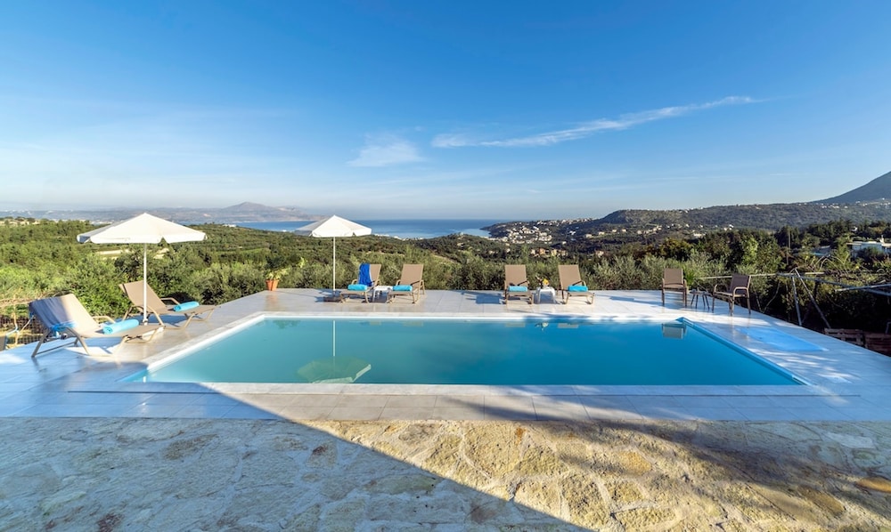 Villa Konstantinos Hilltop Vineyard Escape
