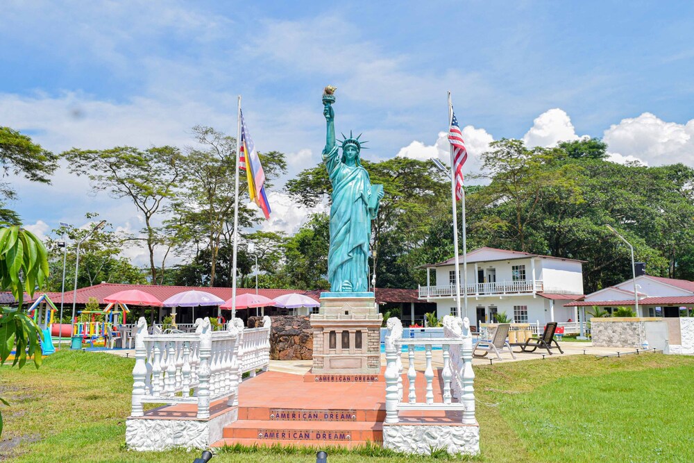 Hotel Cabanas American Dream - Property Image 10