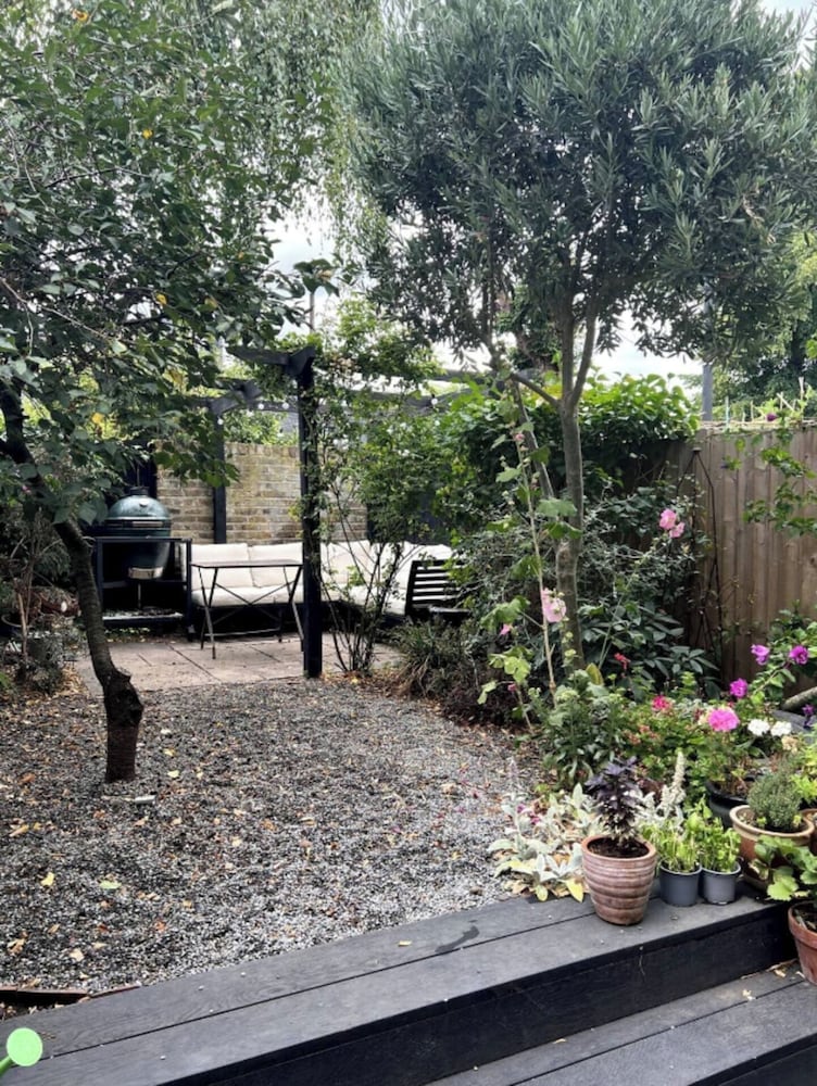 Lovely 3BD Victorian Townhouse W/garden - Brixton!
