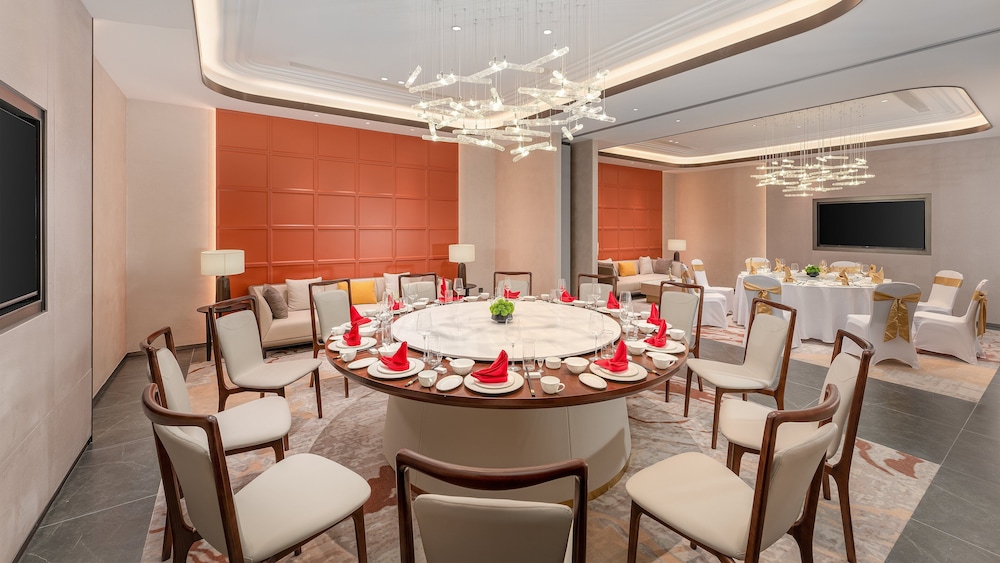 Holiday Inn Liaoyuan City Center by IHG