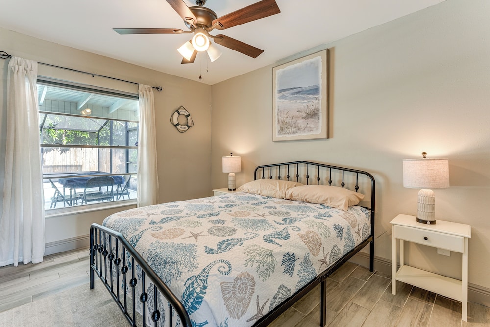 Orlando & Disney Parks Hub w/ Pool: Pet Friendly!