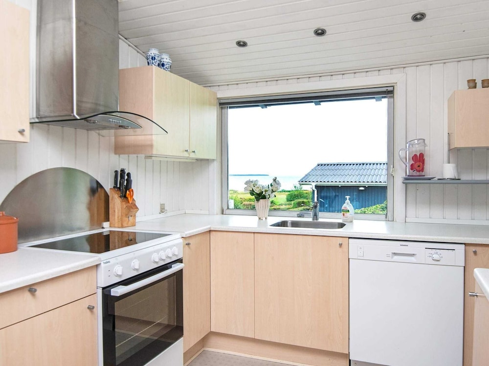 6 Person Holiday Home in Ebeltoft view 3