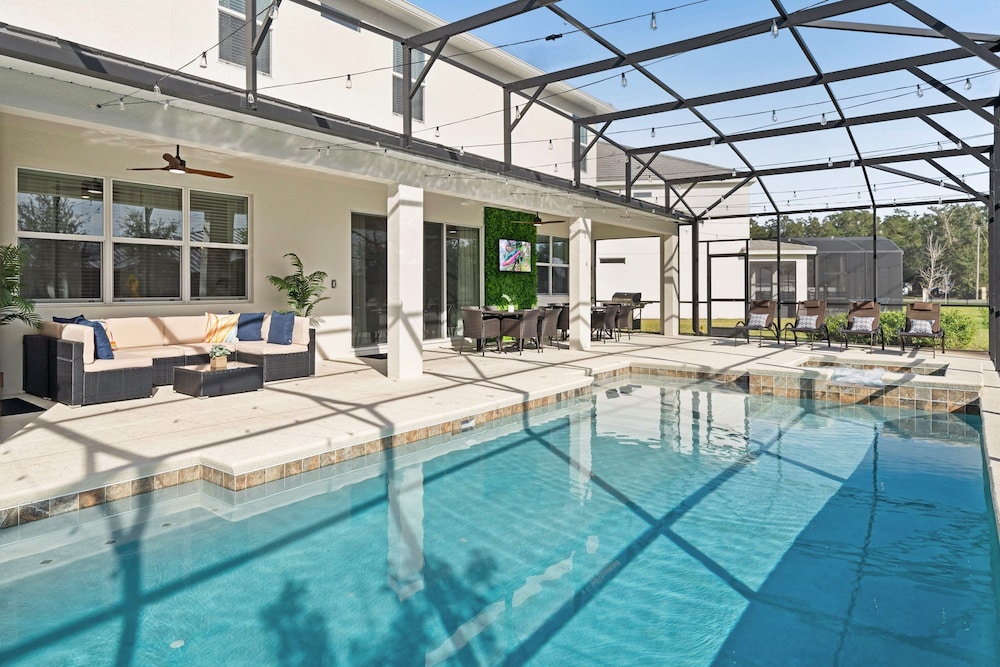 Upstay - 31-guest Home w Pool-hot Tub-cinema-games view 3