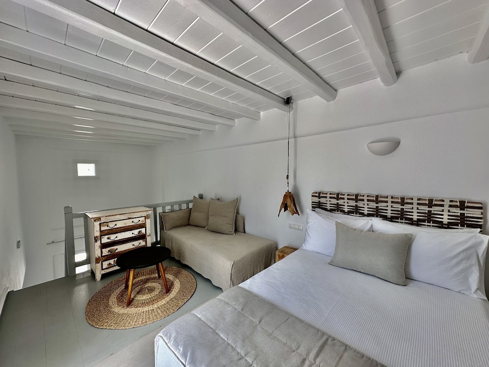 Sofos Suites Mykonos view 5