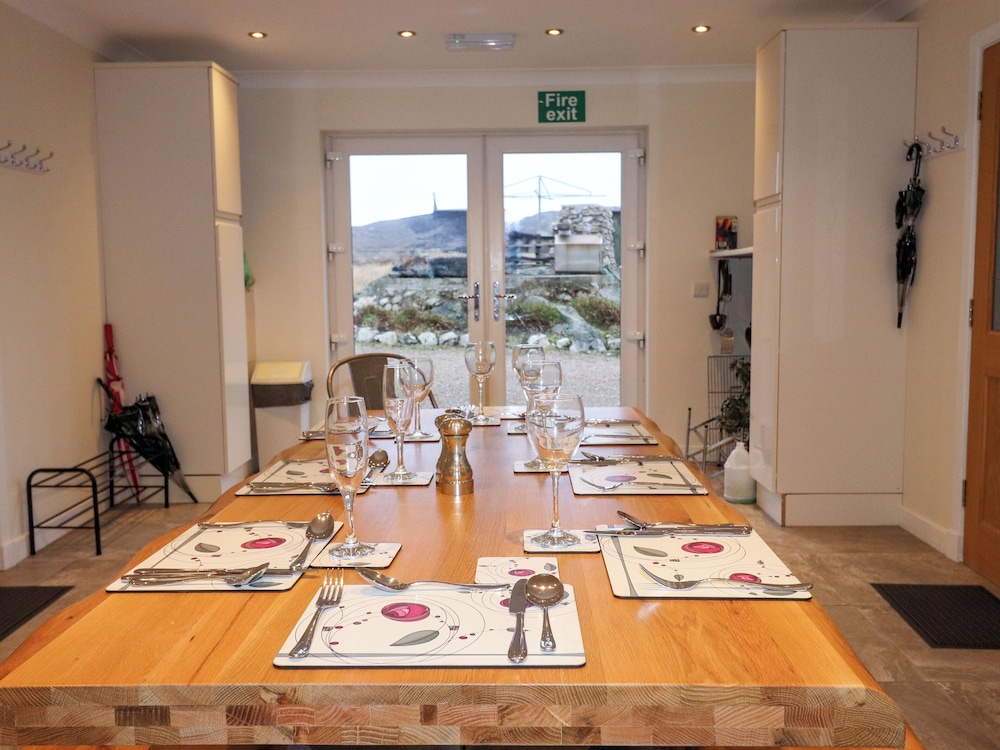 Photo 33