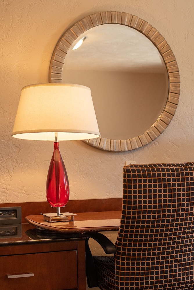 Circle R Motel