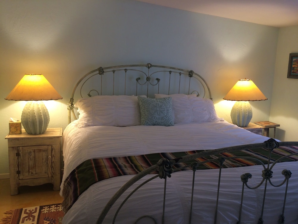 Casa del Sol Bed and Breakfast - Property Image 6