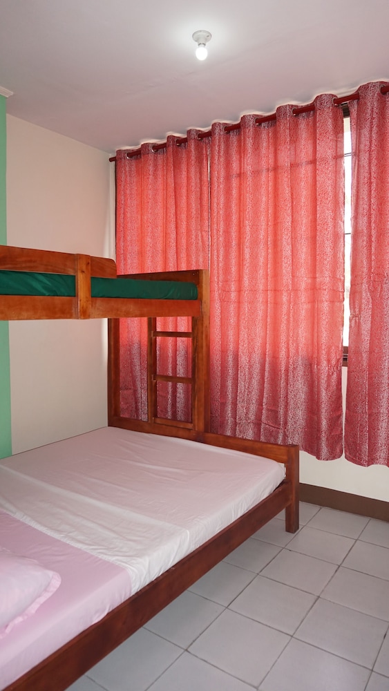 Friendly's Guesthouse