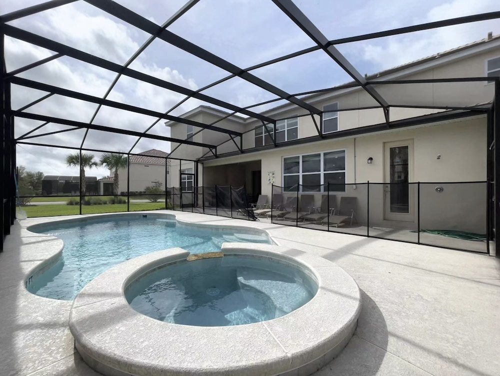 Luxury 13 Bedroom Disney Villa Pool SPA Game Room WI-FI 13 Villa by RedAwning view 3
