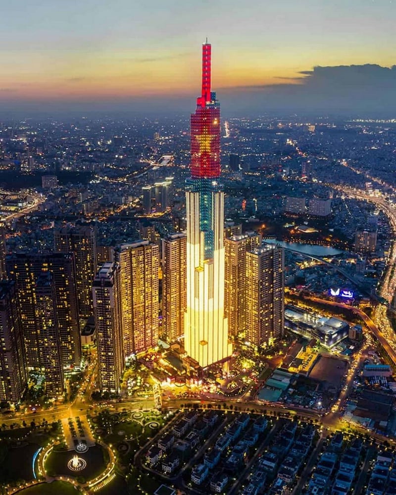 DongDong Skyview APT in Landmark81 Tower