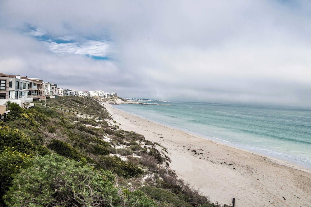 The Views - Oceanview Haven in Langebaan - 3 Levels of Luxury