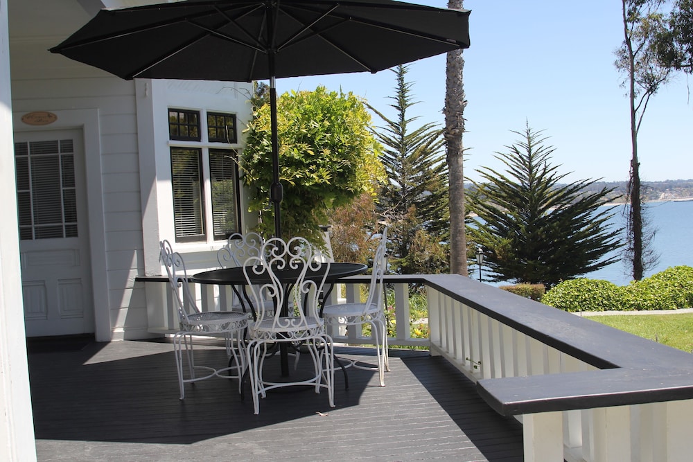 Monarch Cove Inn