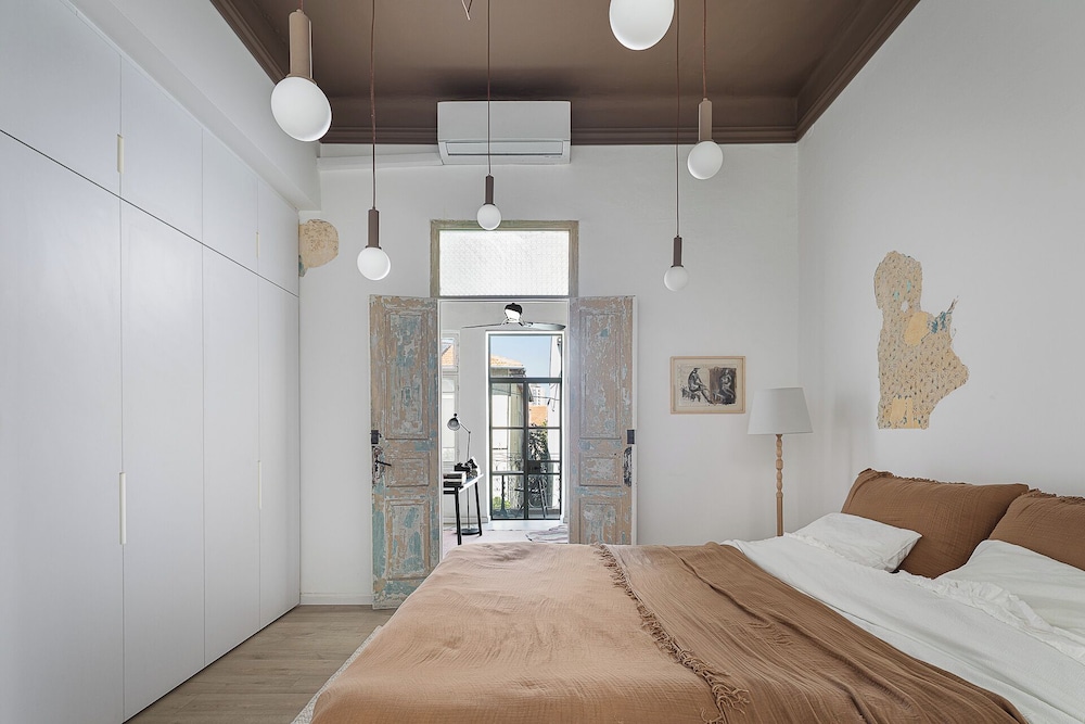 The Gem of Neve Tzedek by Sea N' Rent