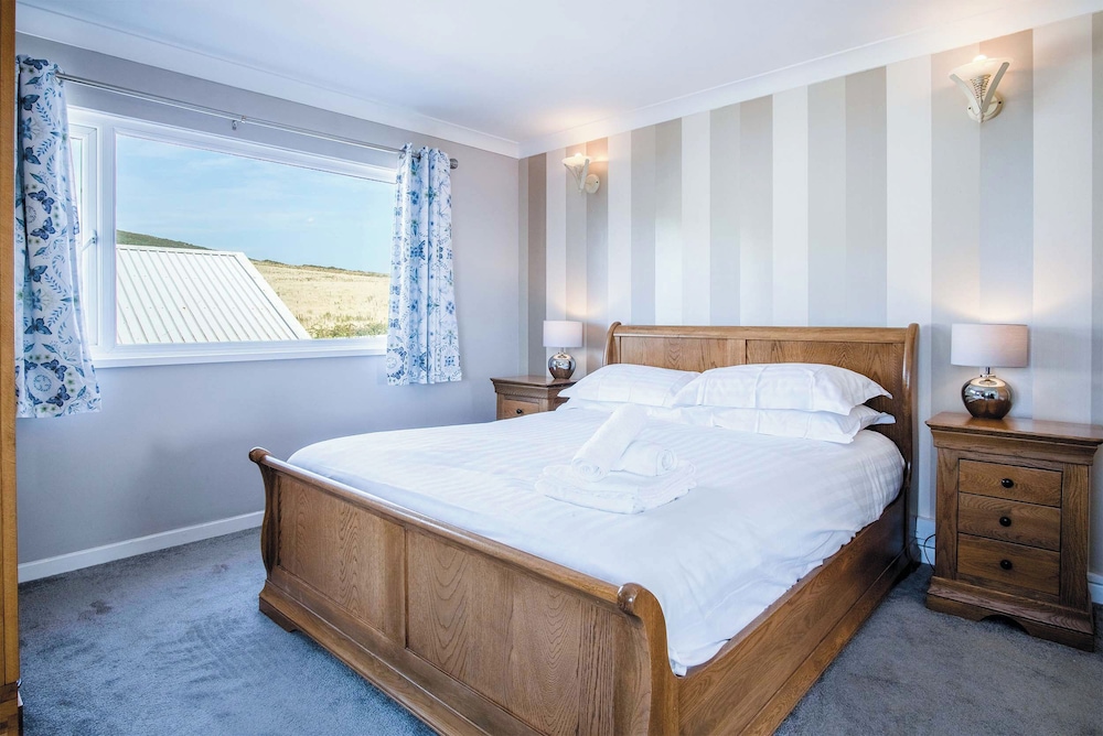 Carissima - 4 Bedroom House - Rhossili view 5