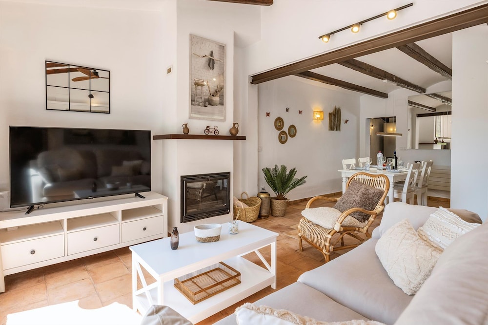 El Tresor in Javea With 2 Bedrooms and 2 Bathrooms