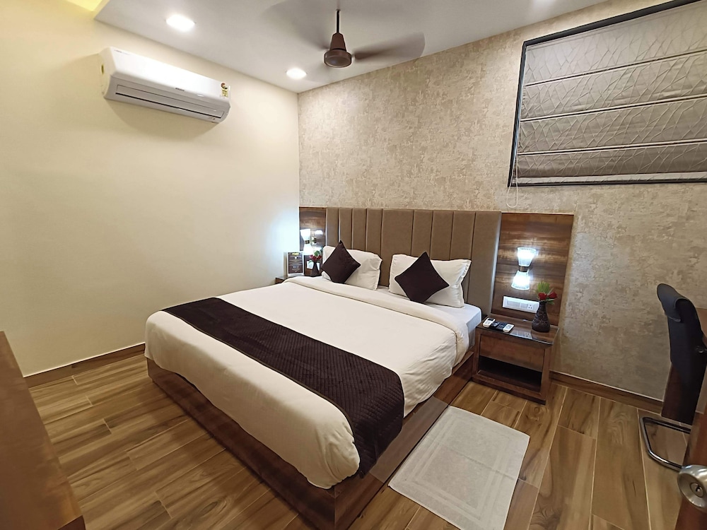 THE KASHI RESIDENCY