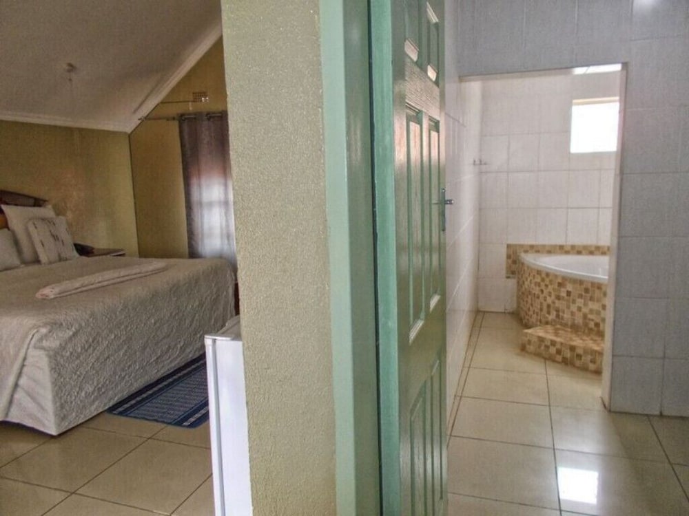 Kupark Lodge Standard view 2