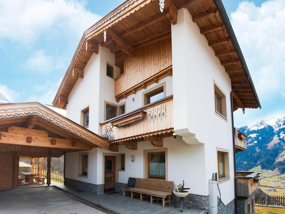 Chalet in Zillertal Near Ski Bus Stop