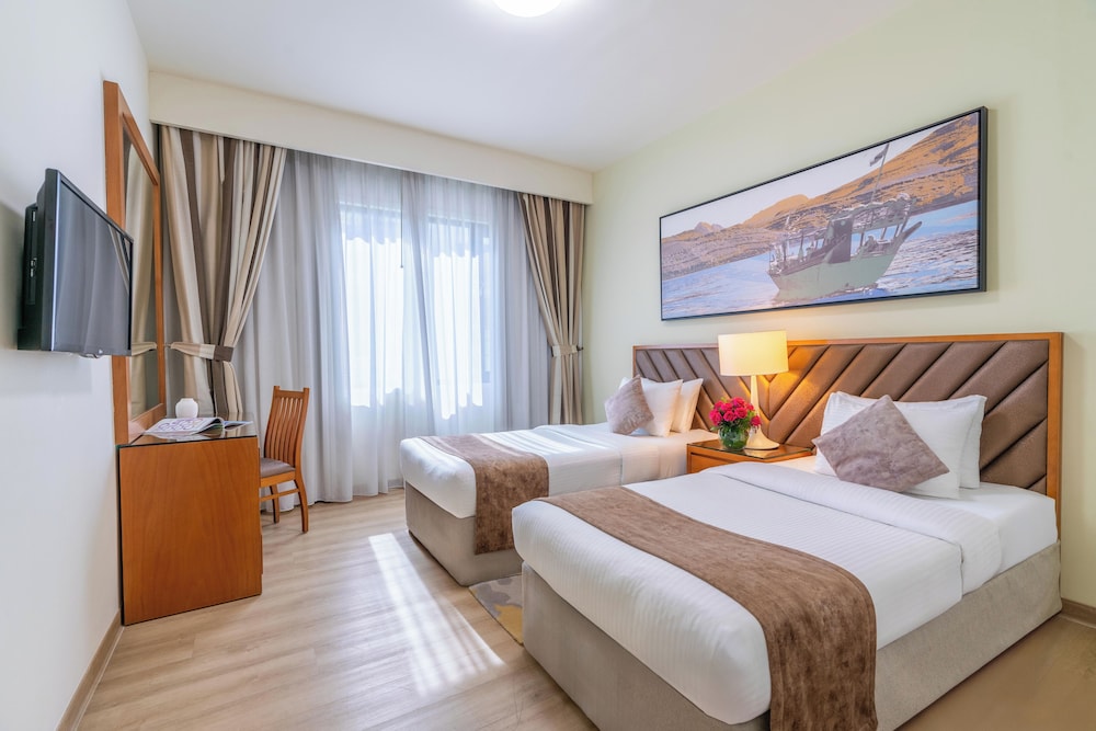 Golden Sands 10 Hotel Apartments
