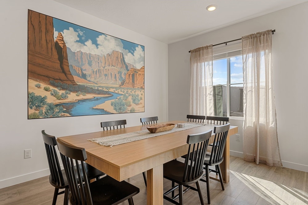 Adventure Basecamp 4 Bedroom Townhouse