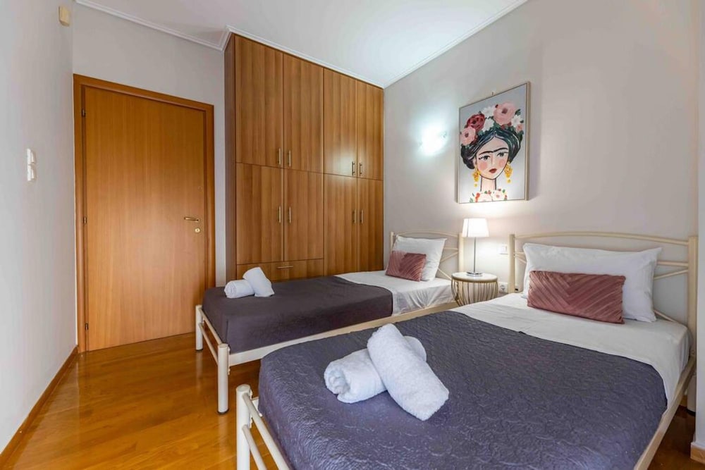 Petralona Amazing 2 bd Flat