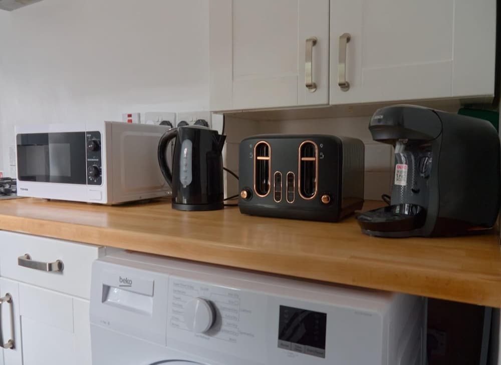 Lovely Large London Apartment, Near Stratford