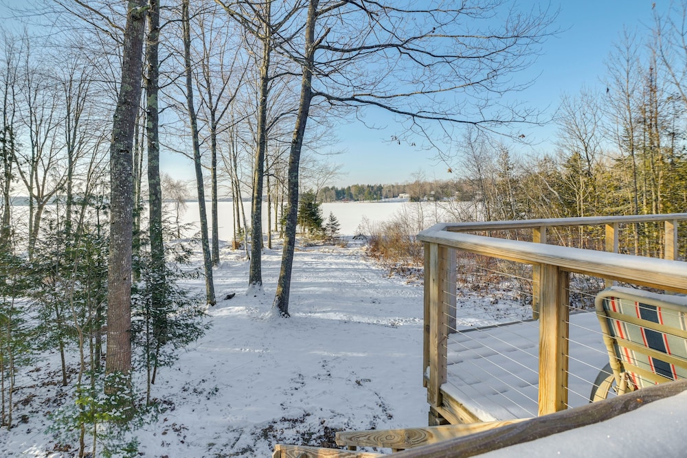 Hot Tub & Boat Dock: Waterfront Maine Retreat!