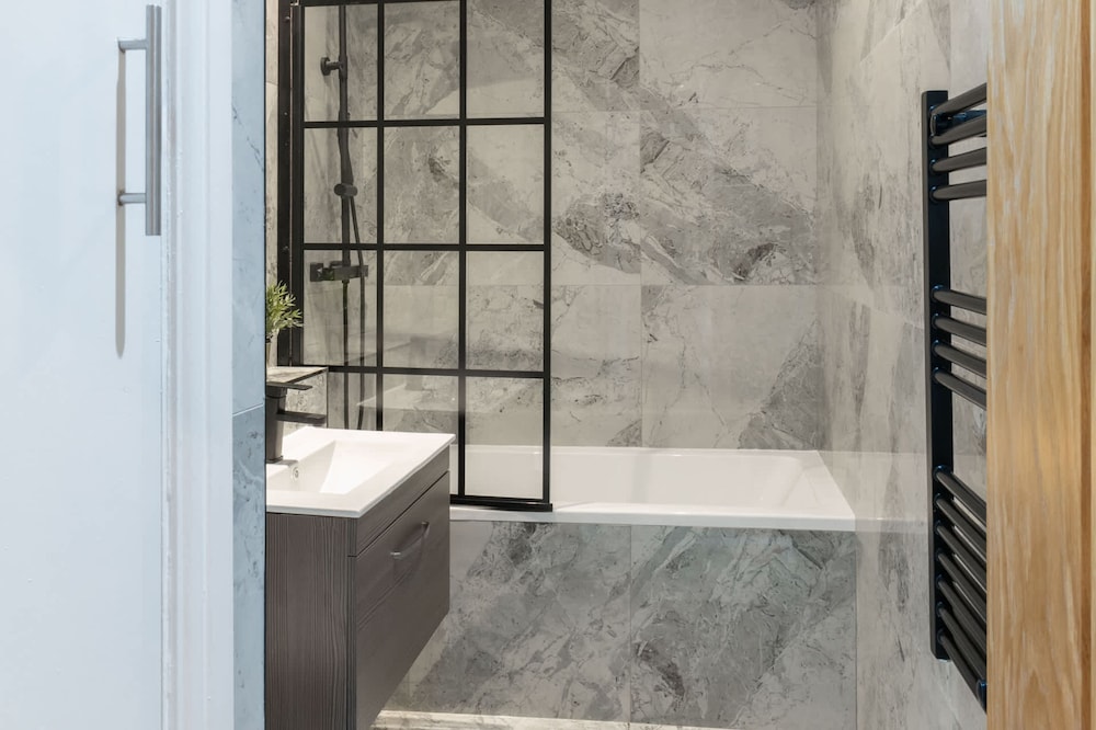 Host Stay - Princes Place Living