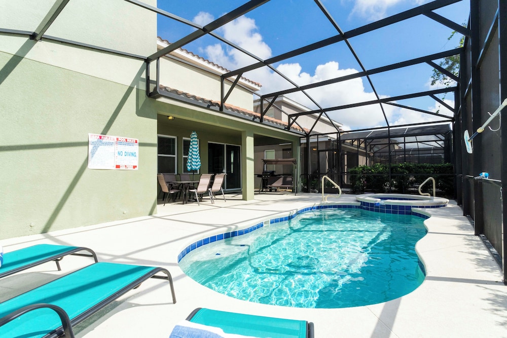 Marvelous 7 Bd w/ Pool Close to Disney @ Solterra 6086
