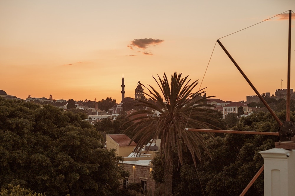 Saray Monumental Luxury Villa