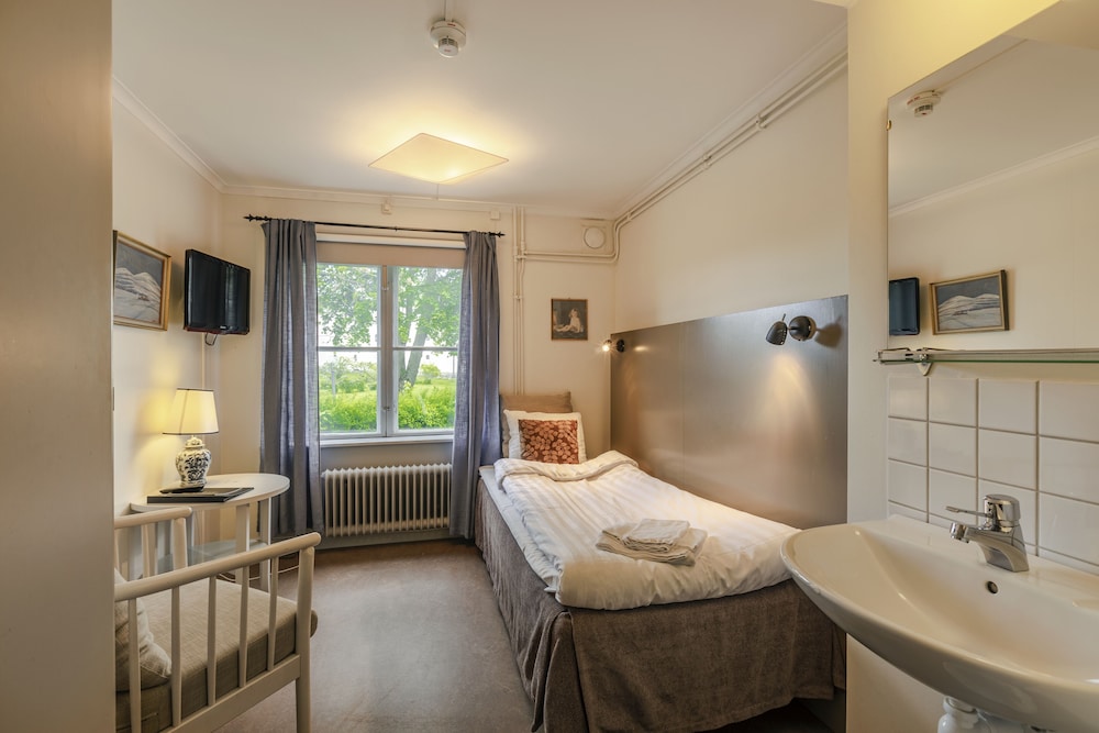 Gripsholms Bed & Breakfast