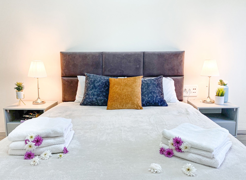 Mary's Well 3 BR by Ahlan Hospitality view 2