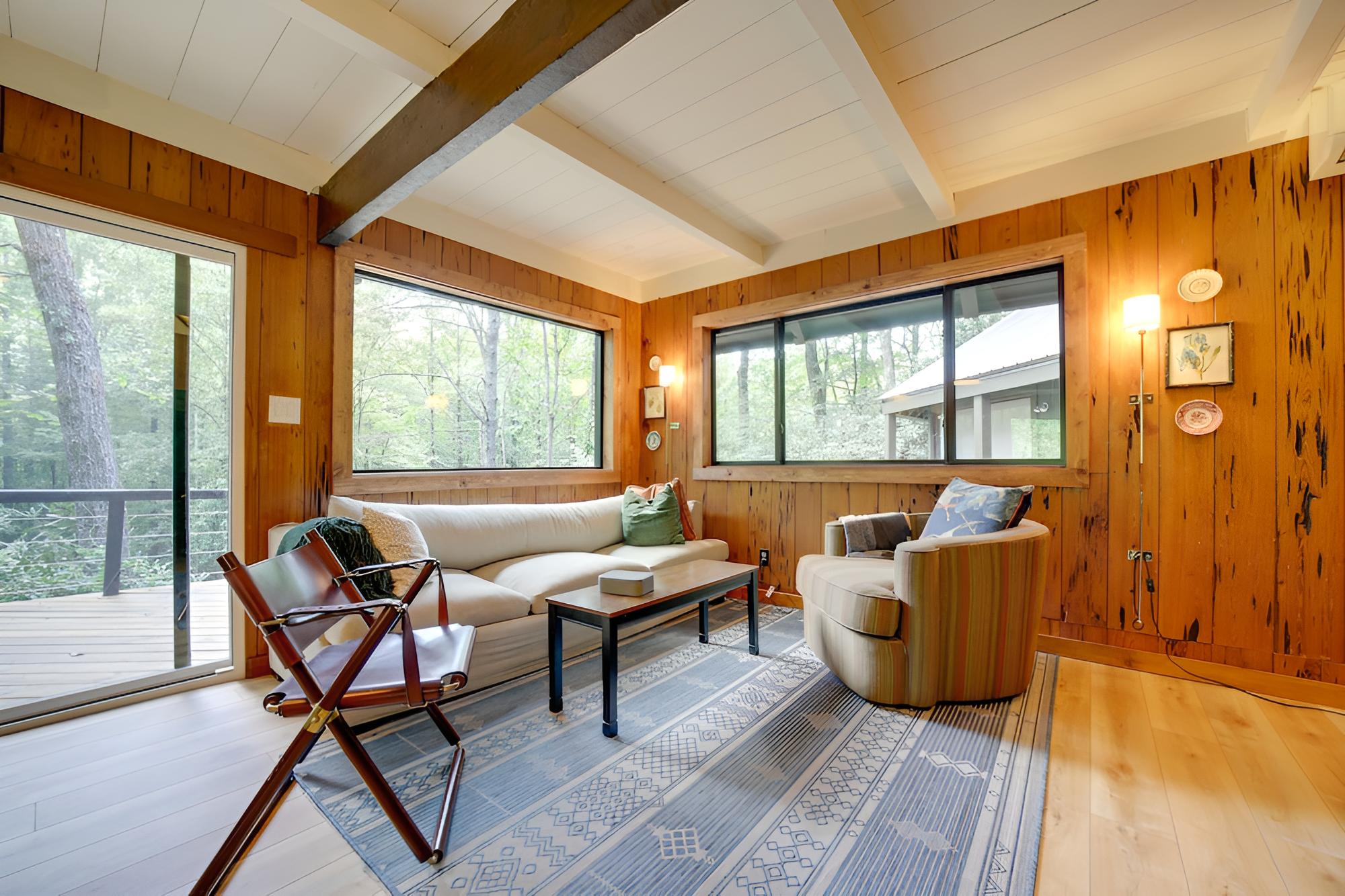 Sapphire Treehouse Cabin w/ Views, Deck, Fireplace view 4