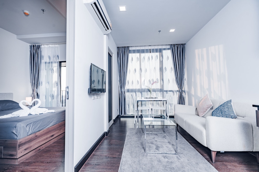 YK Condotel Pattaya