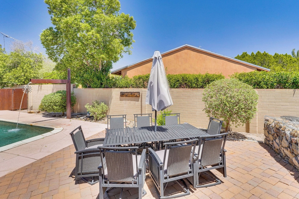 Dog-Friendly Getaway w/ Patio in Tucson!