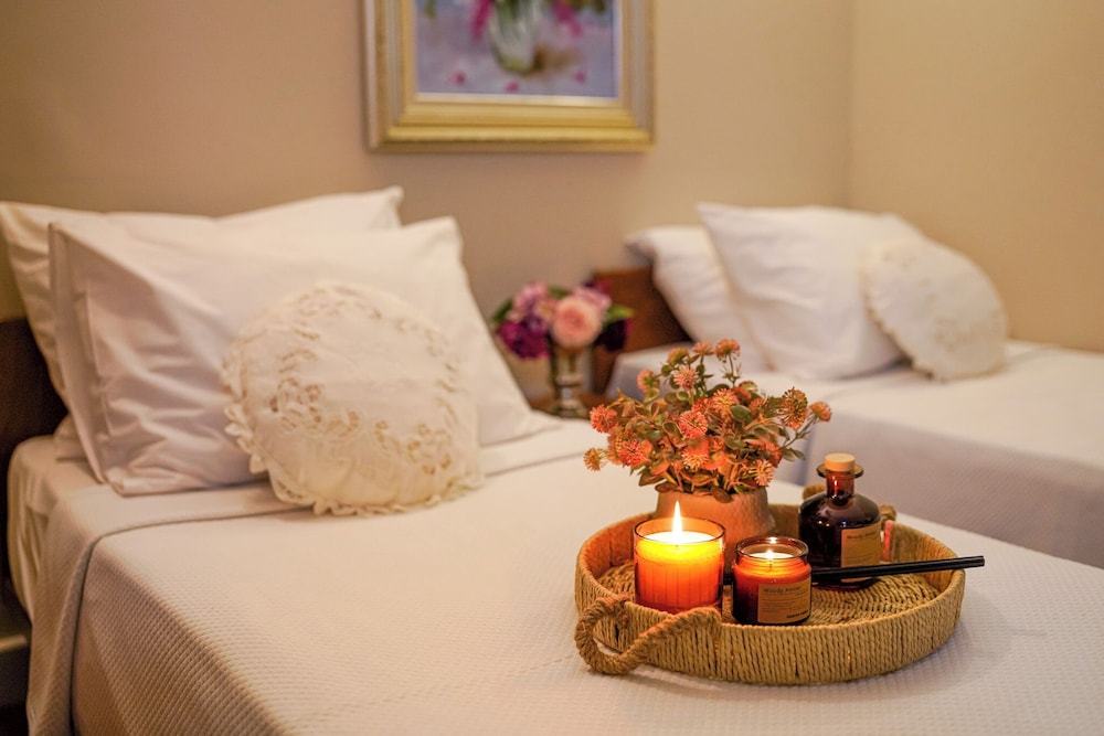 Bozcaada Biz Otel
