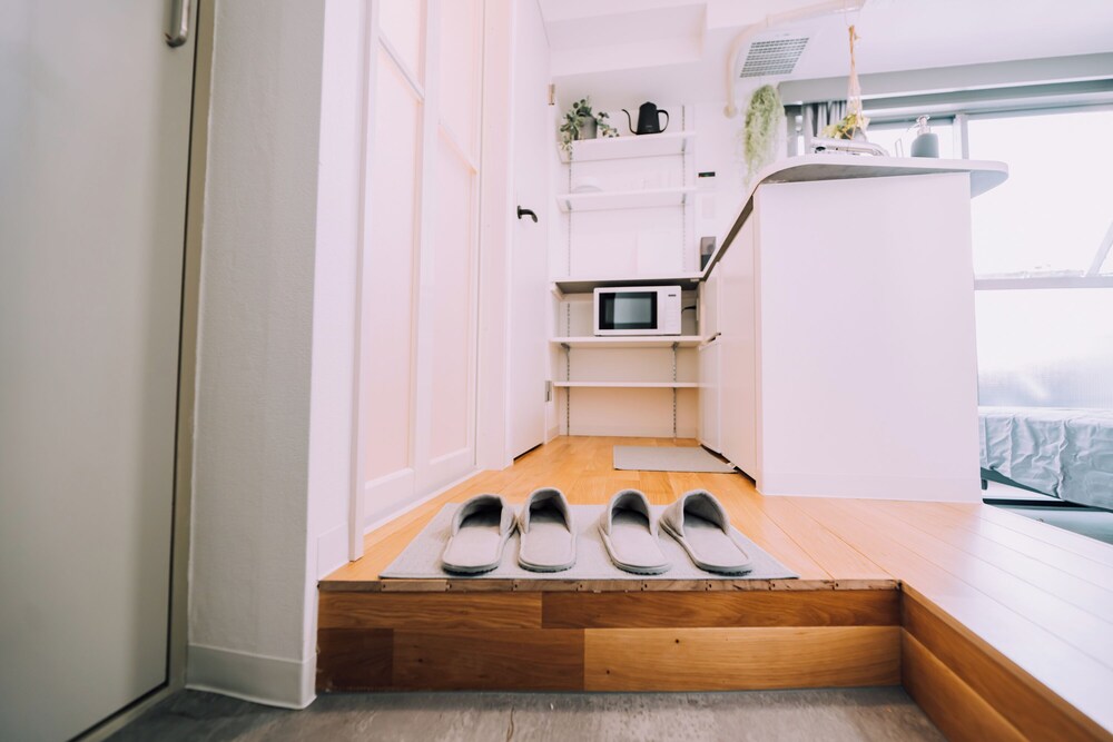 Minimalist Loft 1003